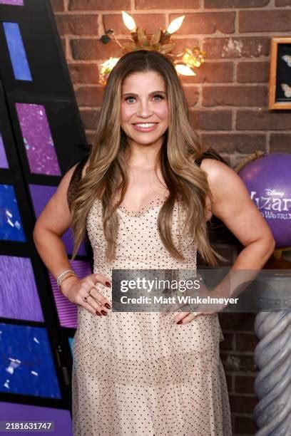 1,511 Danielle Fishel Photos & High Res Pictures